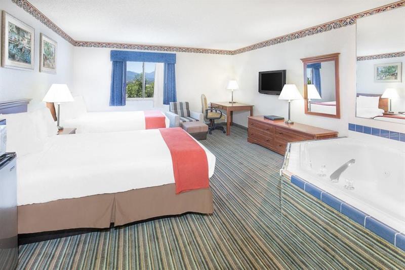 Surestay Plus Hotel By Best Western Redding Buitenkant foto