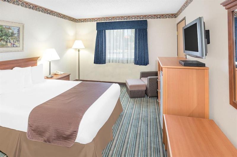 Surestay Plus Hotel By Best Western Redding Buitenkant foto